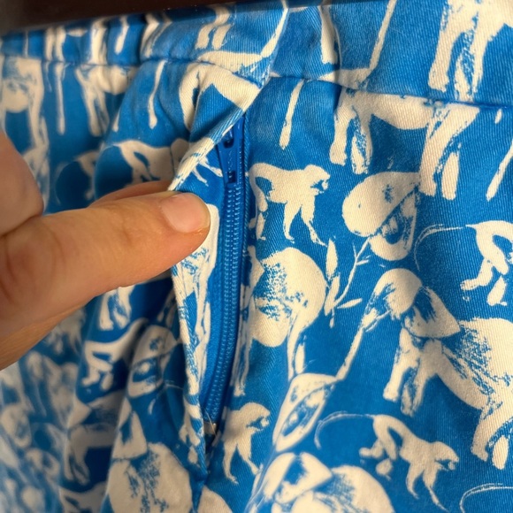 Crown & Ivy blue elephant and monkey scalloped shorts size 4 - Picture 4 of 8